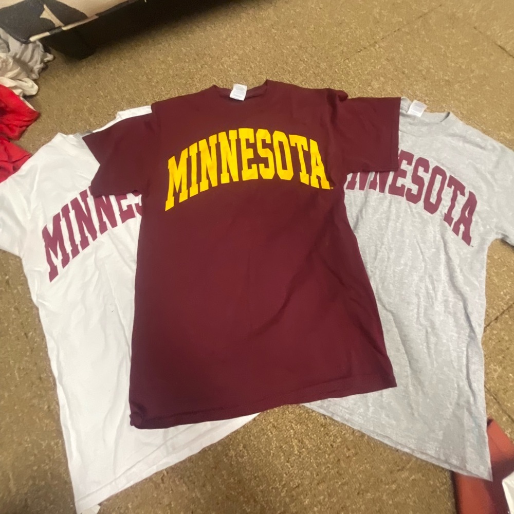 MINNESOTA GOPHER T SHIRT BUNDLE
